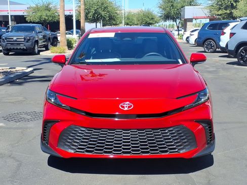 Certified 2025 Toyota Camry SE w/ Convenience Package FWD image 2