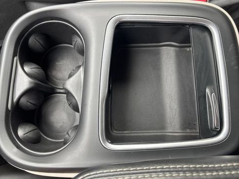 Used 2023 Chrysler Pacifica Touring-L FWD image 26