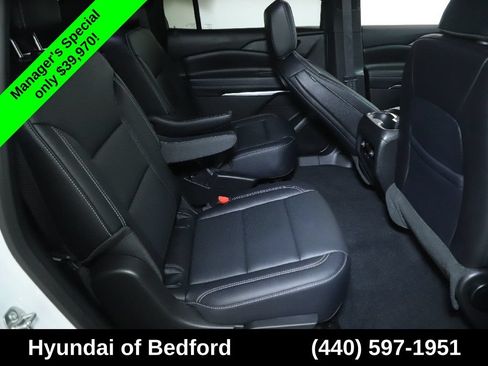 Used 2026 Chevrolet Traverse LT AWD/4WD image 39