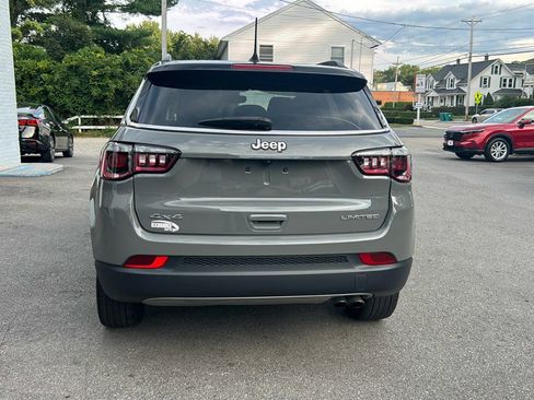 Used 2022 Jeep Compass Limited w/ Mopar Graphics Package image 6