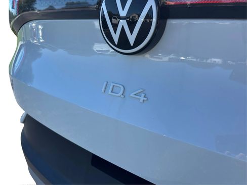 Used 2022 Volkswagen ID.4 Pro S w/ Gradient Package image 38