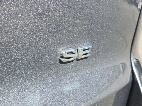 Used 2018 Ford EcoSport SE w/ SE Convenience Package FWD image 13
