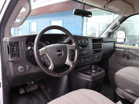 Used 2017 GMC Savana 3500 LS image 10