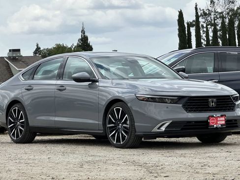 Used 2024 Honda Accord Touring image 10