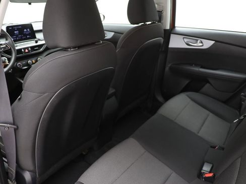 Used 2023 Kia Forte LXS image 10