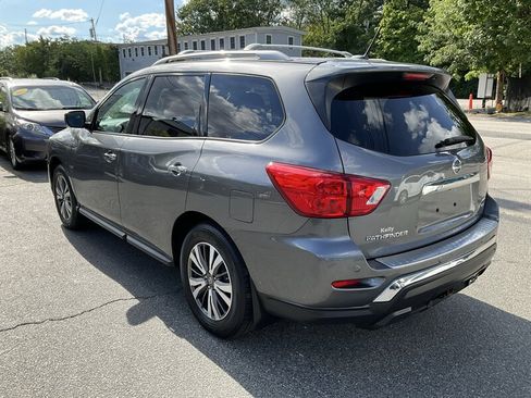 Used 2017 Nissan Pathfinder SV w/ Trailer Tow Package AWD/4WD image 7