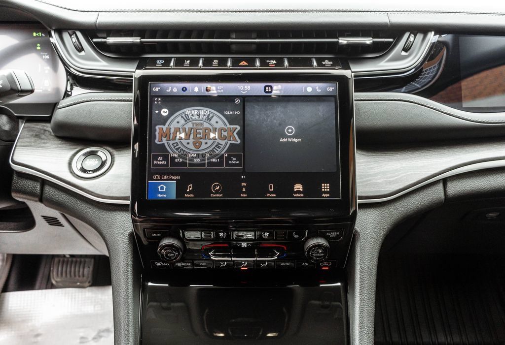 Used 2022 Jeep Grand Cherokee Limited 4xe w/ Luxury Tech Group II AWD/4WD image 19
