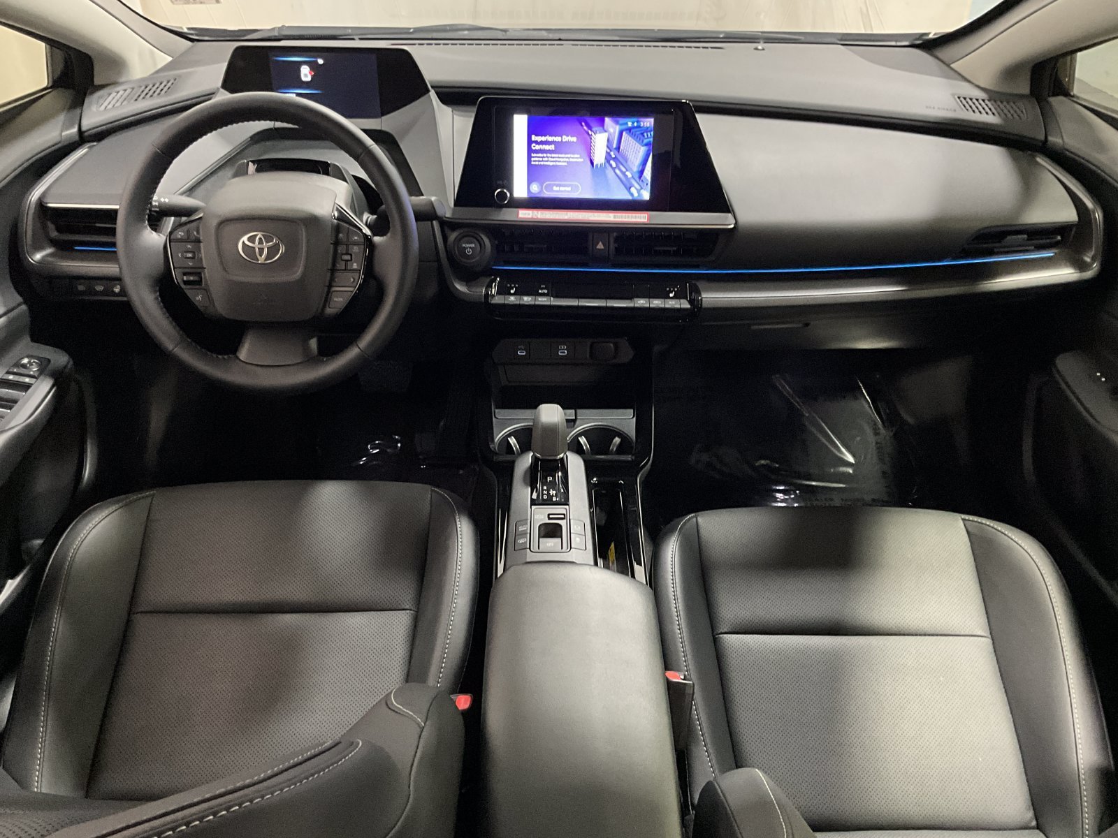 Used 2026 Toyota Prius Plug-In Hybrid FWD image 16