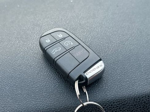 Used 2013 Dodge Charger R/T image 29