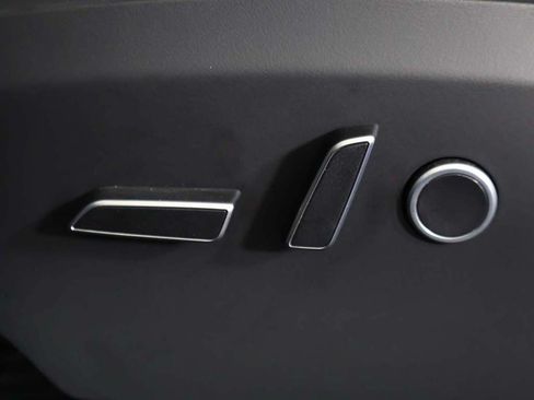 Used 2023 Tesla Model X AWD/4WD image 35