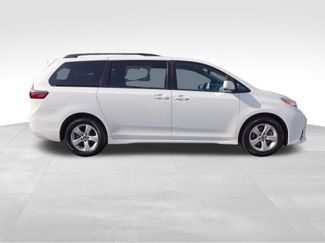 Certified 2019 Toyota Sienna LE video 2