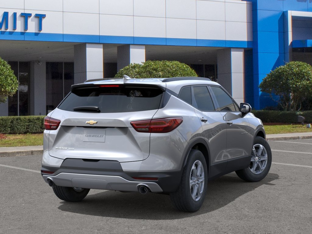 New 2026 Chevrolet Blazer LT w/ Convenience Package AWD/4WD image 4