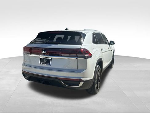 New 2026 Volkswagen Atlas Cross Sport SE FWD image 4