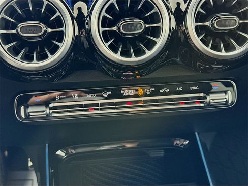 Certified 2025 Mercedes-Benz GLB 250 image 16