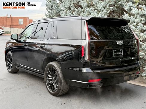 Used 2024 Cadillac Escalade Sport Platinum w/ LPO, ONYX Package image 6