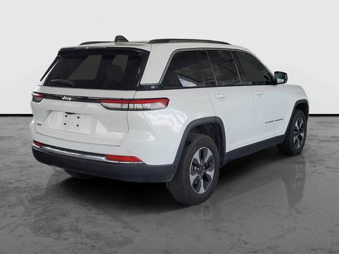 Used 2024 Jeep Grand Cherokee Limited 4xe AWD/4WD image 2