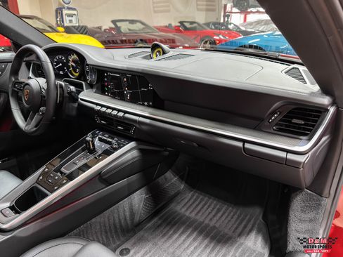 Used 2024 Porsche 911 Carrera 4S image 12