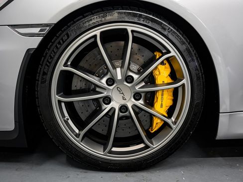 Used 2016 Porsche Cayman GT4 RWD image 39