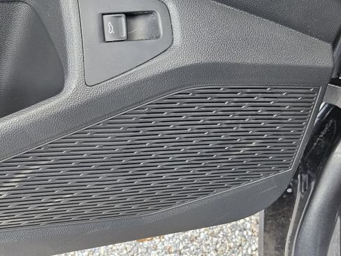 New 2025 Volkswagen Jetta SE image 19