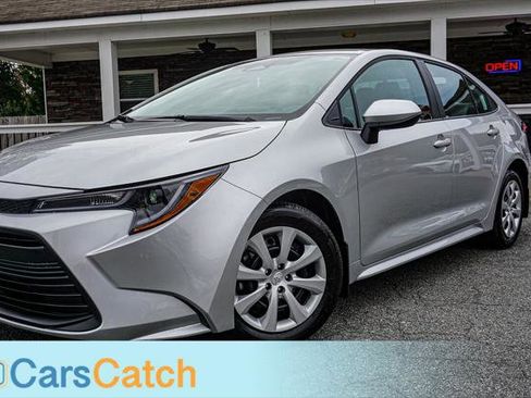 Used 2026 Toyota Corolla LE image 7