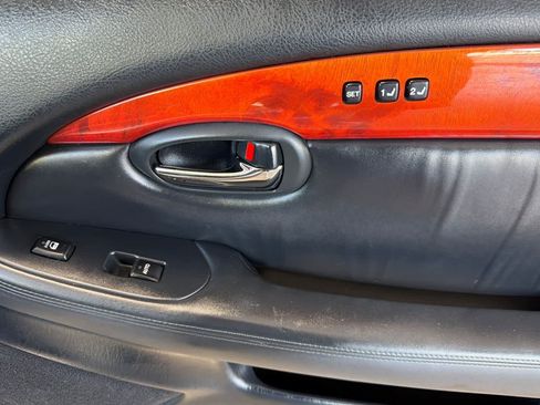Used 2007 Lexus SC 430 Convertible RWD image 16