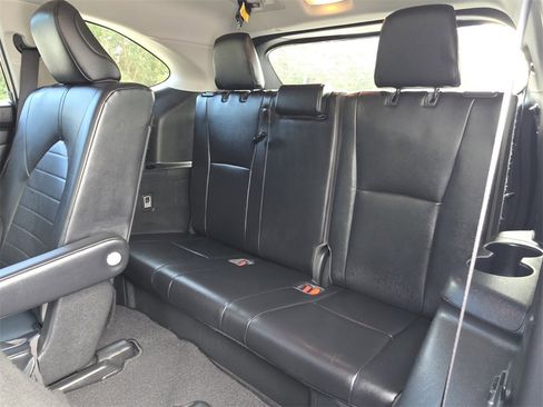 Certified 2022 Toyota Highlander XLE image 22