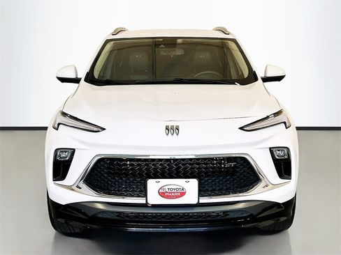 Used 2025 Buick Encore GX Sport Touring w/ Advanced Technology Package image 2