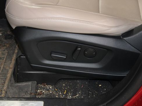 Used 2021 Ford Explorer Limited w/ Equipment Group 301A image 16