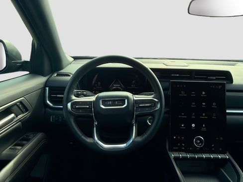 Used 2025 GMC Terrain Elevation image 16