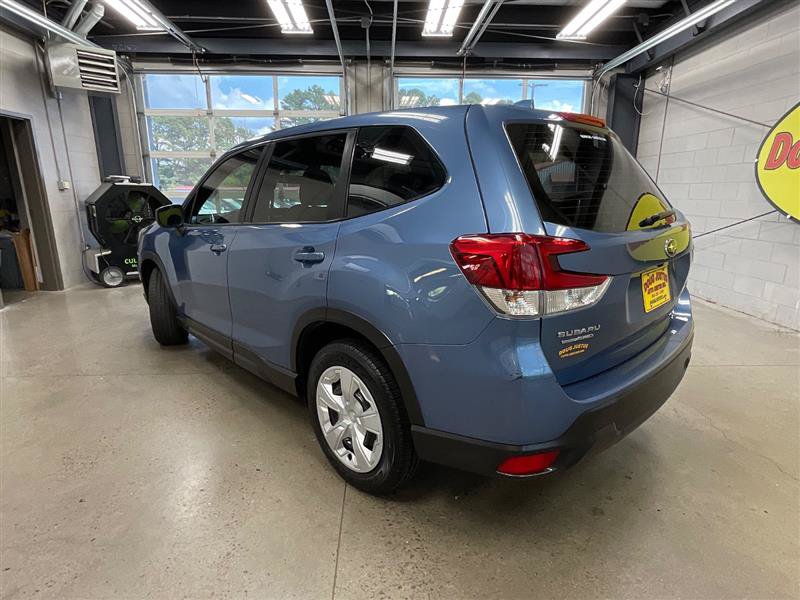 Used 2021 Subaru Forester AWD/4WD image 3