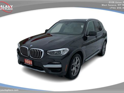 Used 2021 BMW X3 xDrive30e w/ Convenience Package image 1
