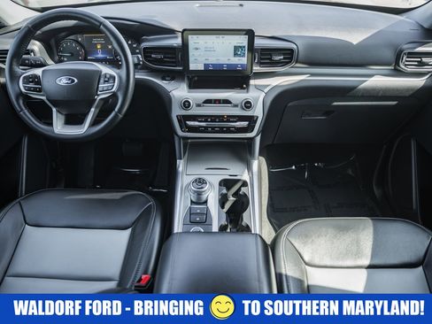 Used 2022 Ford Explorer XLT w/ Equipment Group 202A image 22