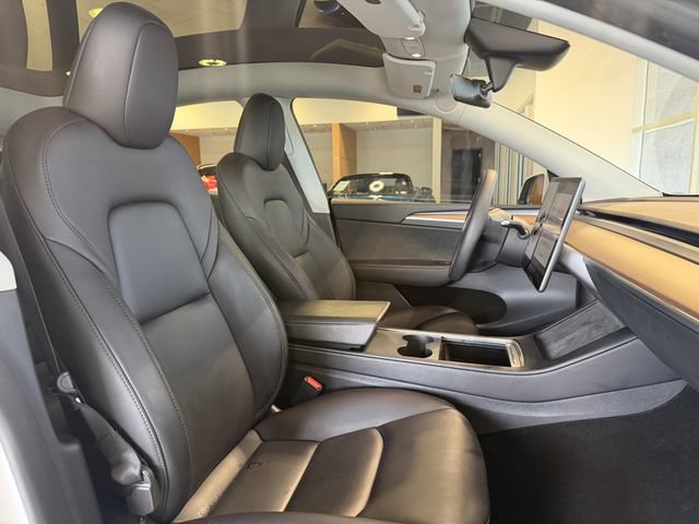 Used 2024 Tesla Model Y Long Range AWD/4WD image 22