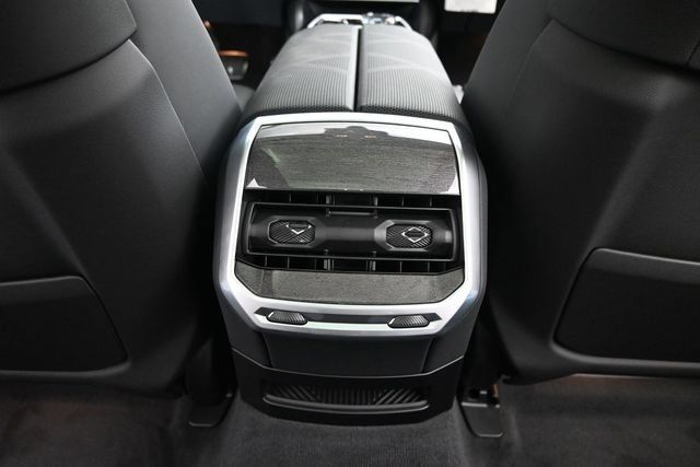 New 2026 BMW 760i xDrive w/ Executive Package AWD/4WD image 25