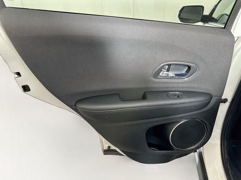 Used 2022 Honda HR-V EX image 25