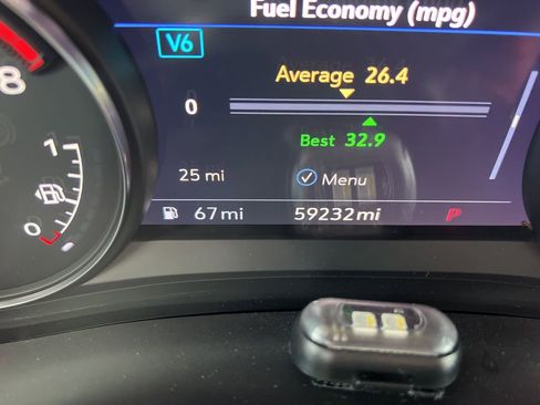 Used 2022 Cadillac XT6 Premium Luxury w/ Technology Package image 6