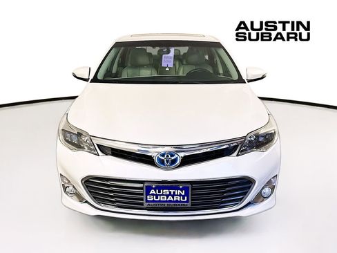 Used 2013 Toyota Avalon Limited image 2