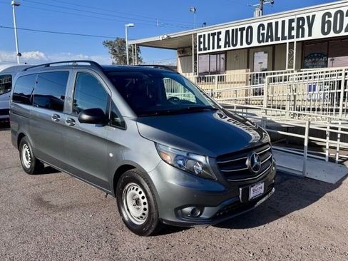 Used 2022 Mercedes-Benz Metris Passenger image 8