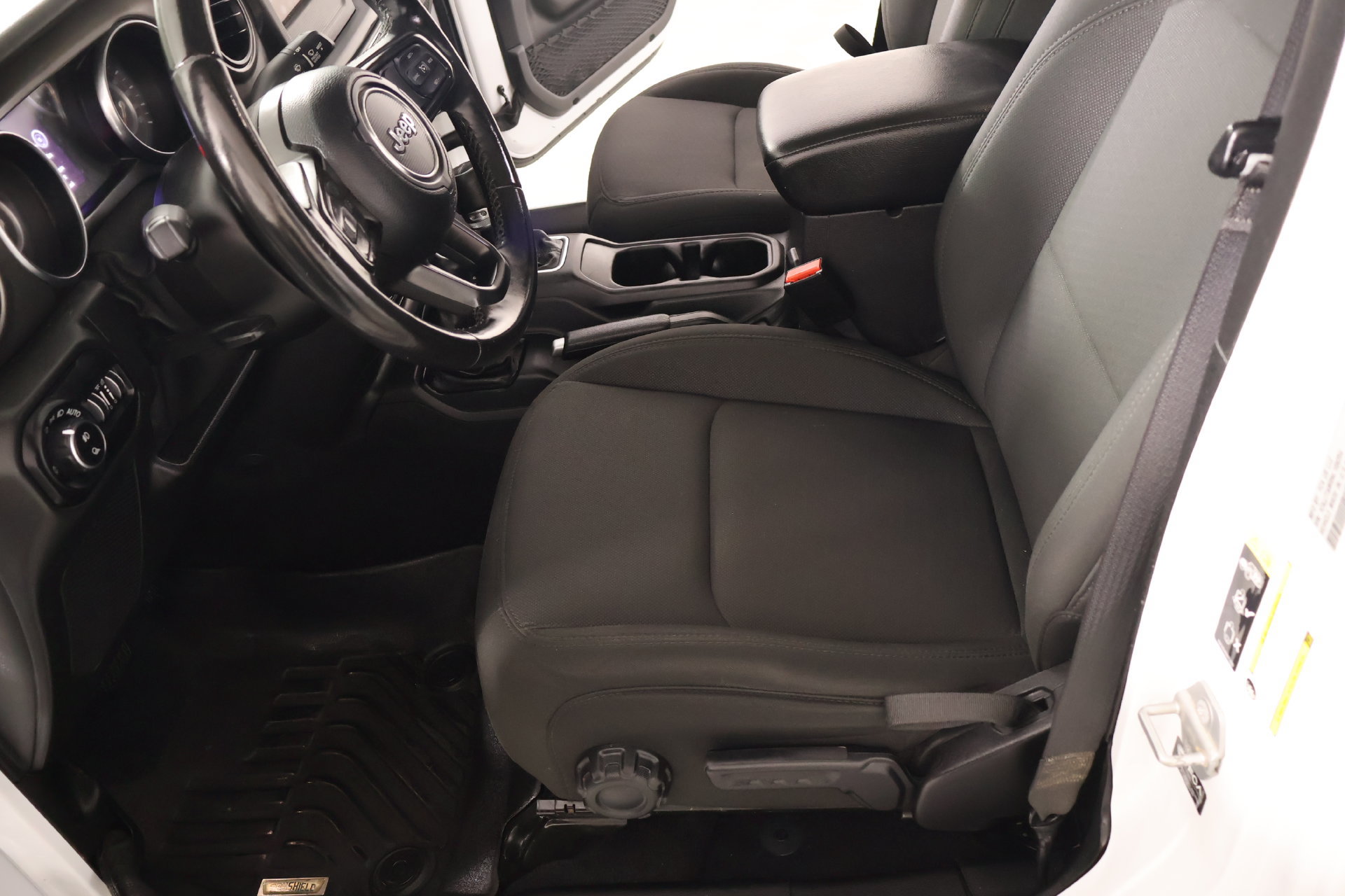 Used 2022 Jeep Gladiator Sport AWD/4WD image 10