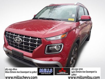 Used 2022 Hyundai Venue Limited w/ Cargo Package
