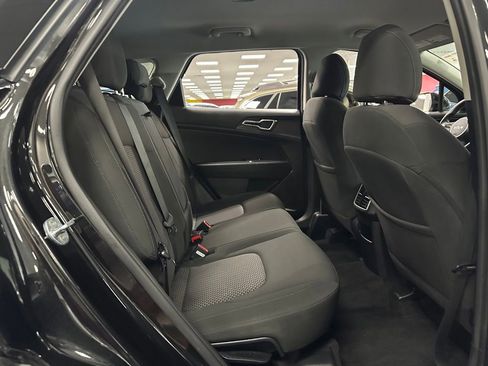 Used 2023 Kia Sportage LX FWD image 28