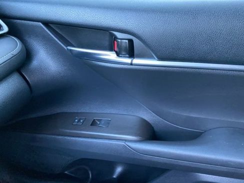 Used 2023 Toyota Camry SE image 31