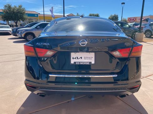 Used 2021 Nissan Altima 2.5 SR w/ SR Premium Package image 8