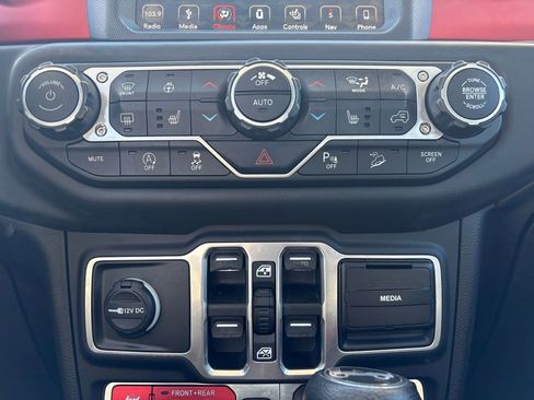 Used 2018 Jeep Wrangler Unlimited Rubicon image 29