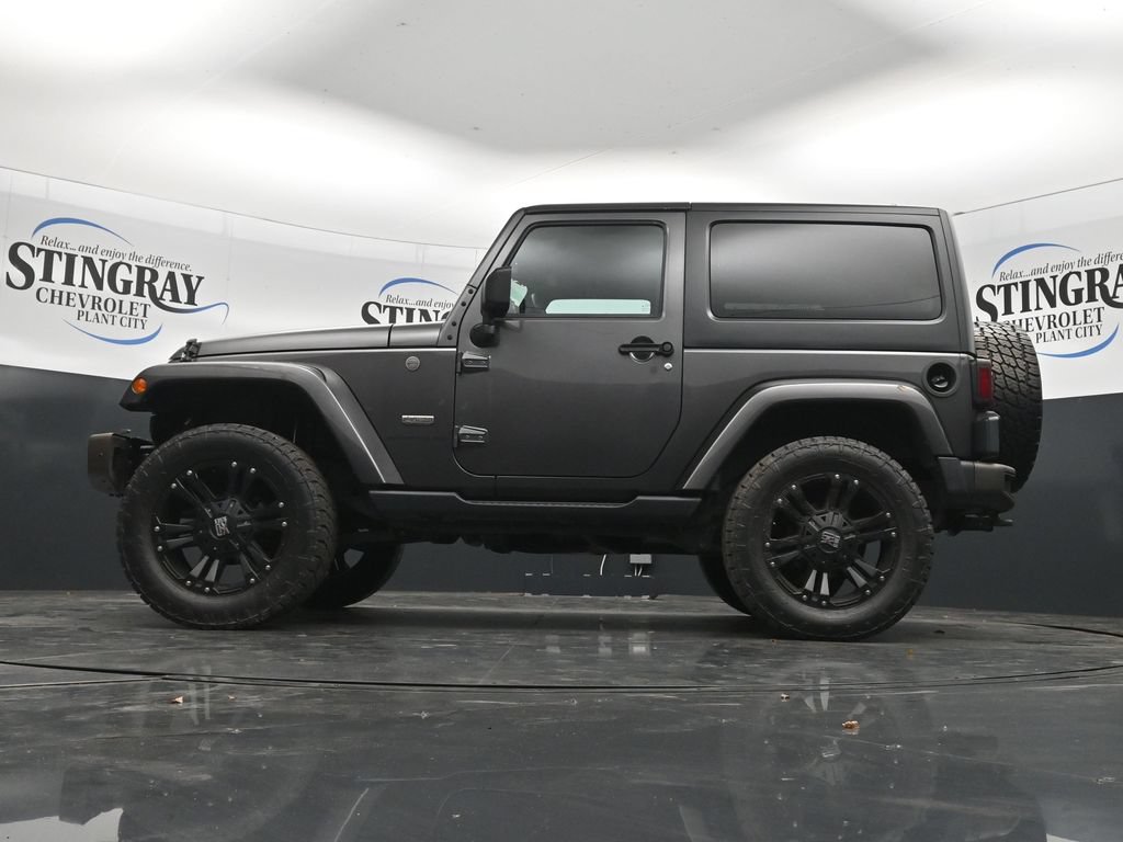 Used 2016 Jeep Wrangler Sahara AWD/4WD image 29