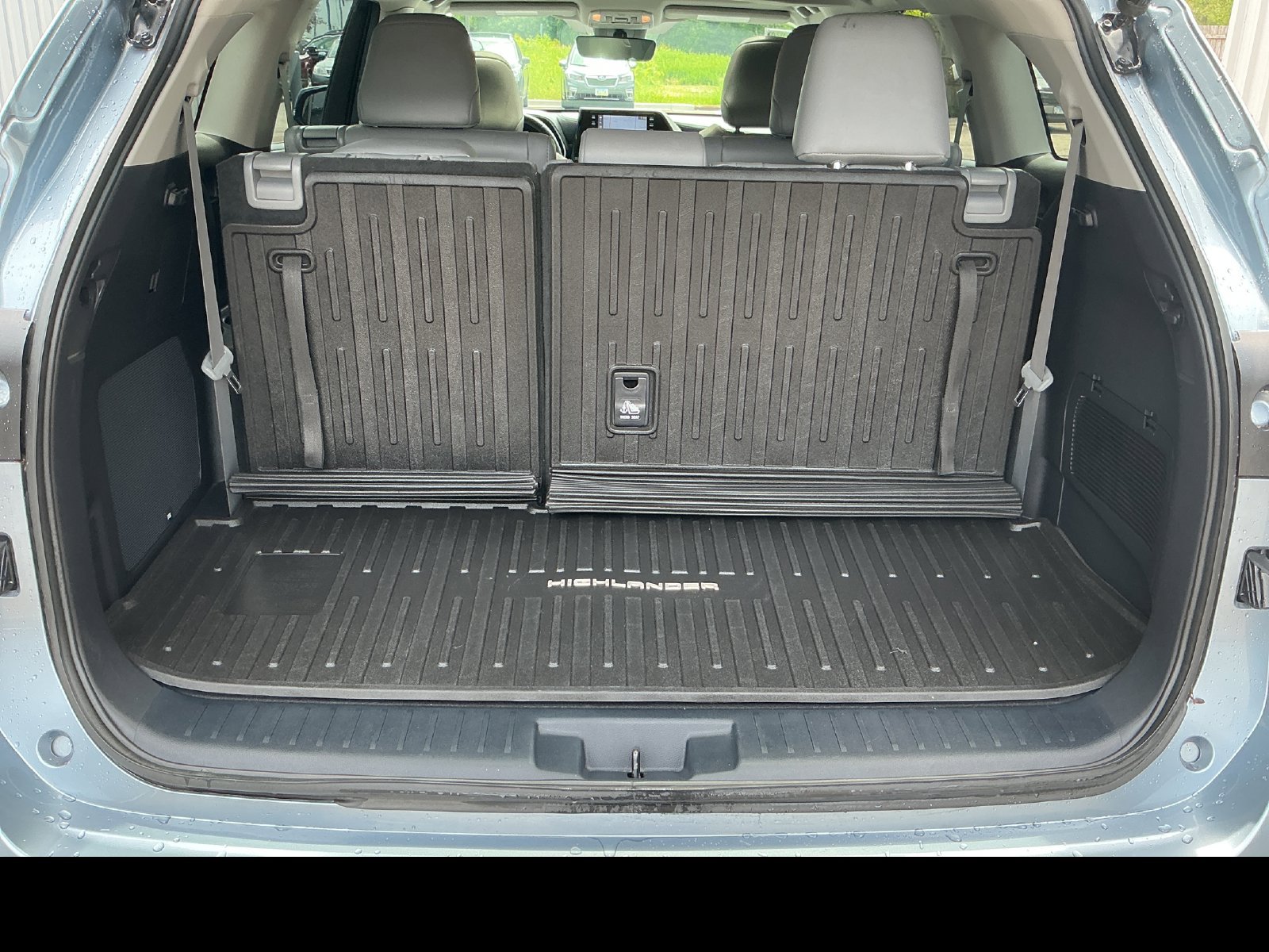 Used 2021 Toyota Highlander Limited FWD image 22