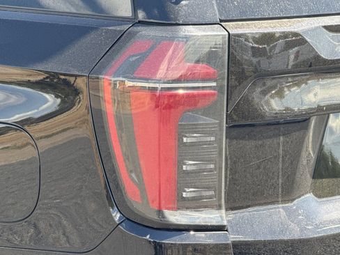 Used 2025 Chevrolet Tahoe LT AWD/4WD image 49