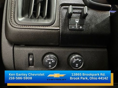 Used 2022 GMC Canyon AT4 w/ Trailering Package AWD/4WD image 11