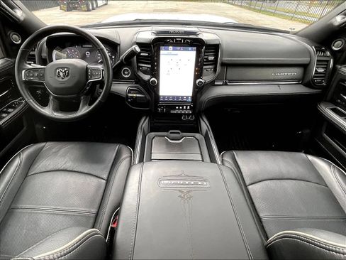 Used 2024 RAM 2500 Limited AWD/4WD image 2
