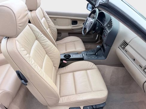 Used 1999 BMW 323i Convertible RWD image 20